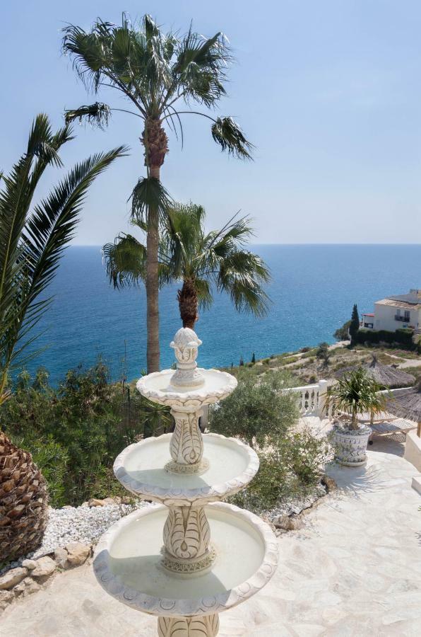 Frontline Villa, Five Star Deluxe El Campello Bagian luar foto